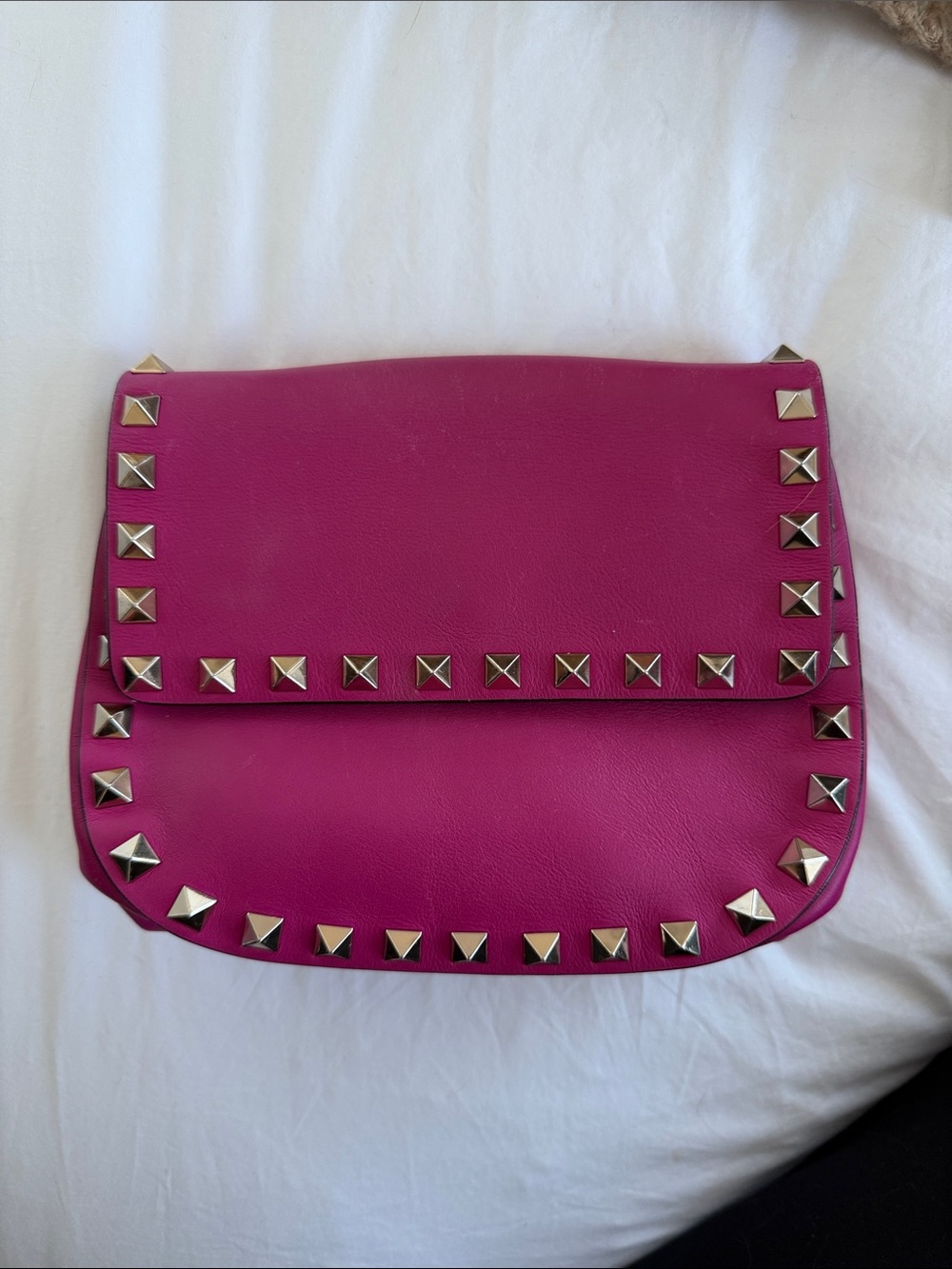 Valentino-Trim Pink Leather Shoulder Bag